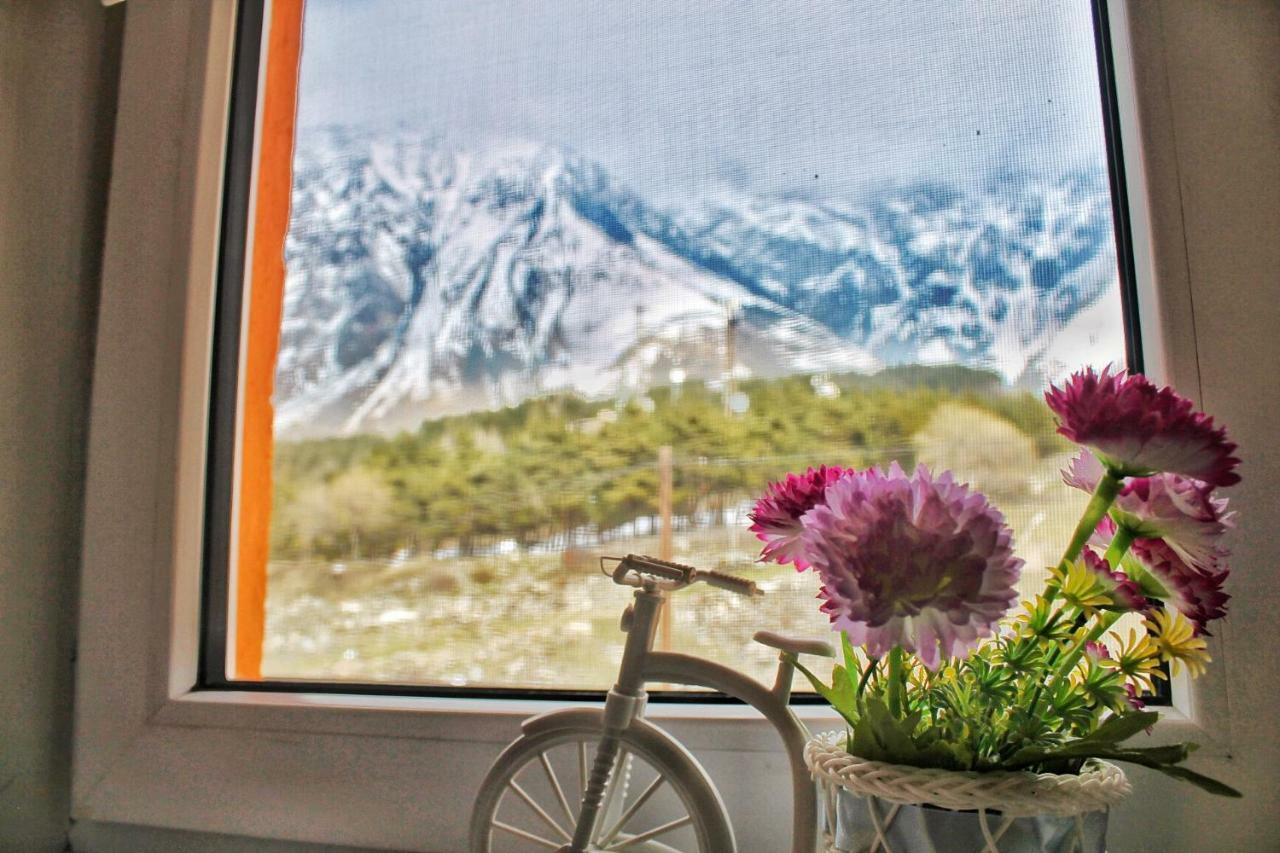 Hotel Noa Kazbegi מראה חיצוני תמונה